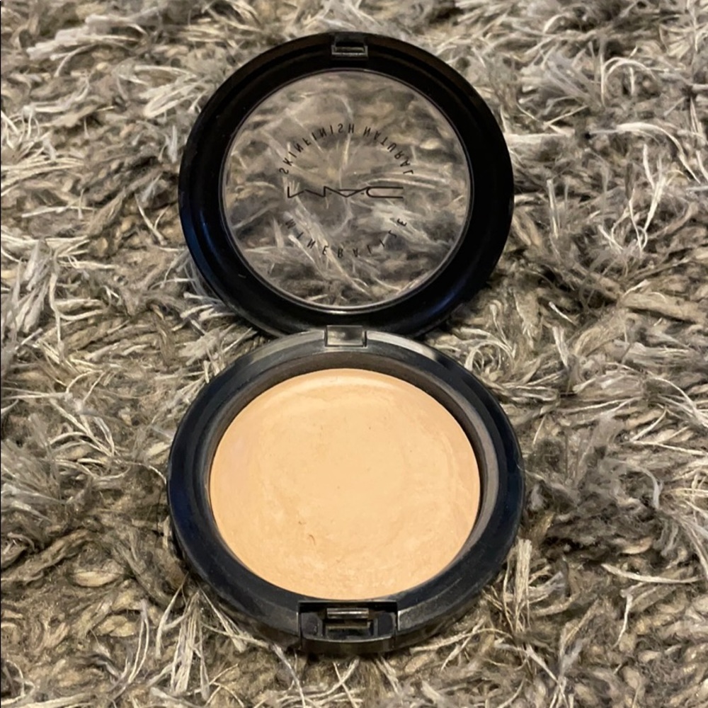 Mineral skinfinish Color Medium plus